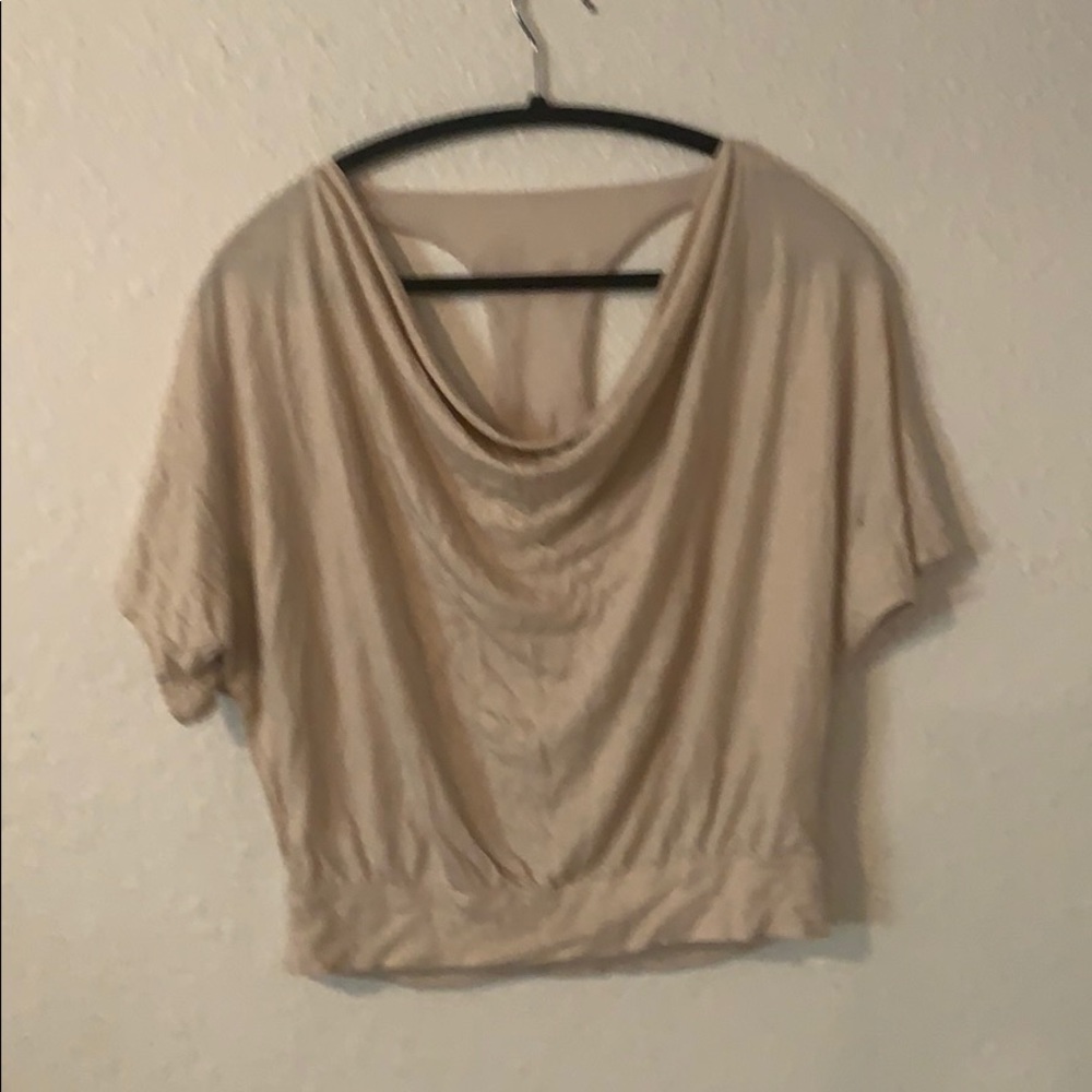 Express flutter sleeved top